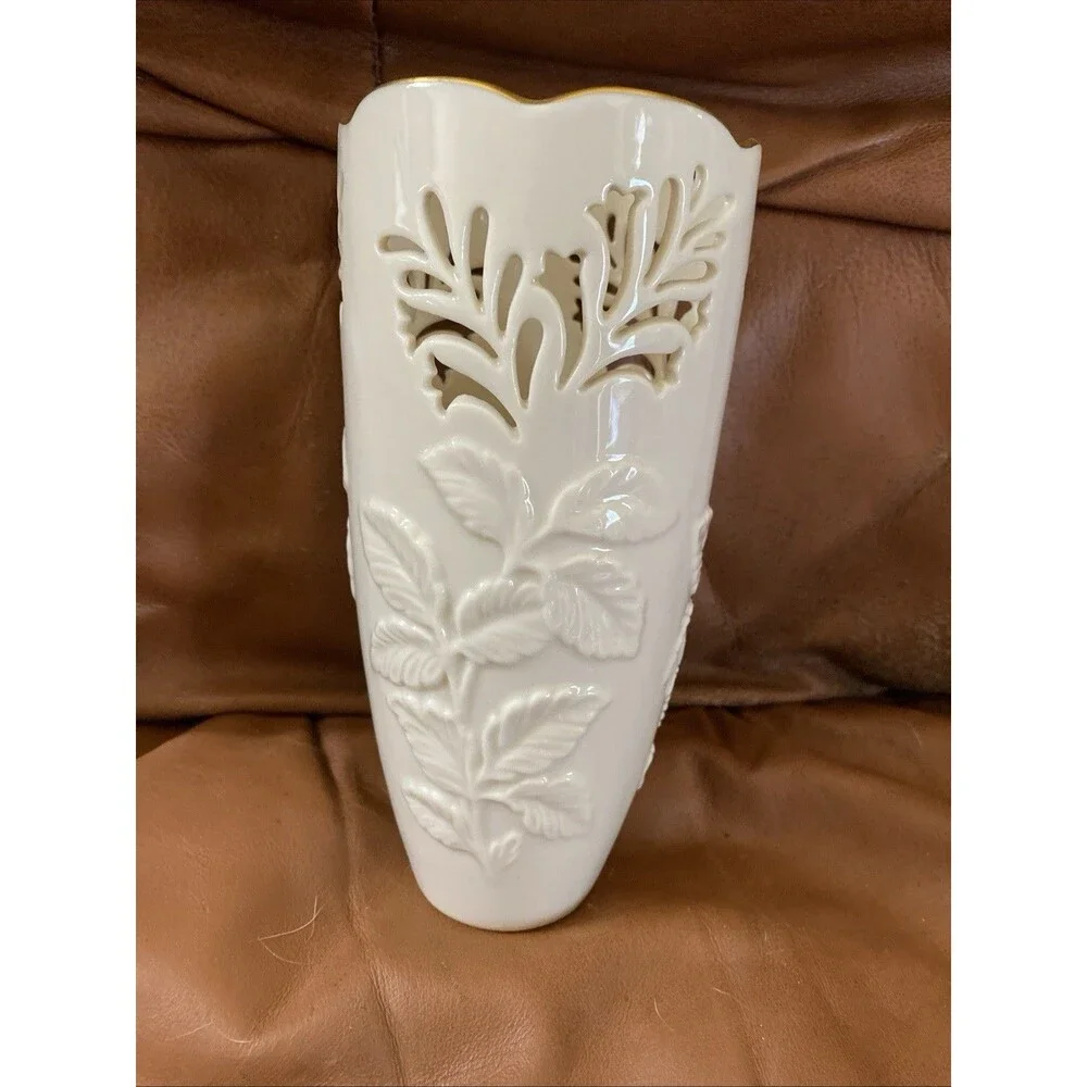 Lenox Westbury Pierced Vase with Raised Leaves 7